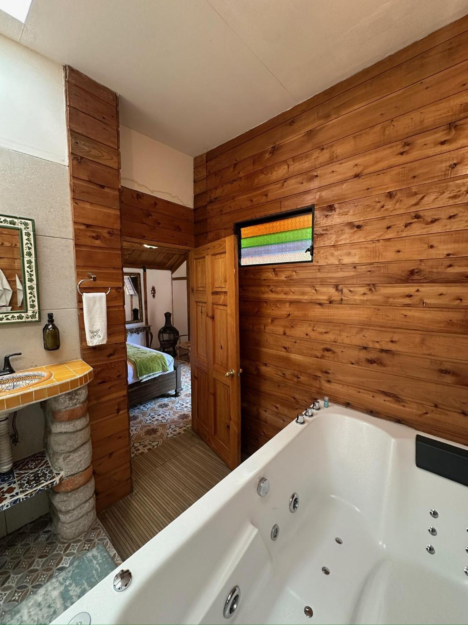 Casa Morasan Hotel-Boutique Quetzaltenango ภายนอก รูปภาพ